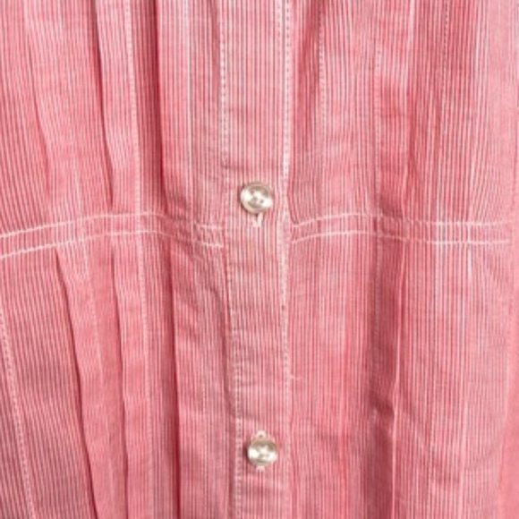 Eddie Bauer Women's Tuxedo Shirt - Picture 7 of 8